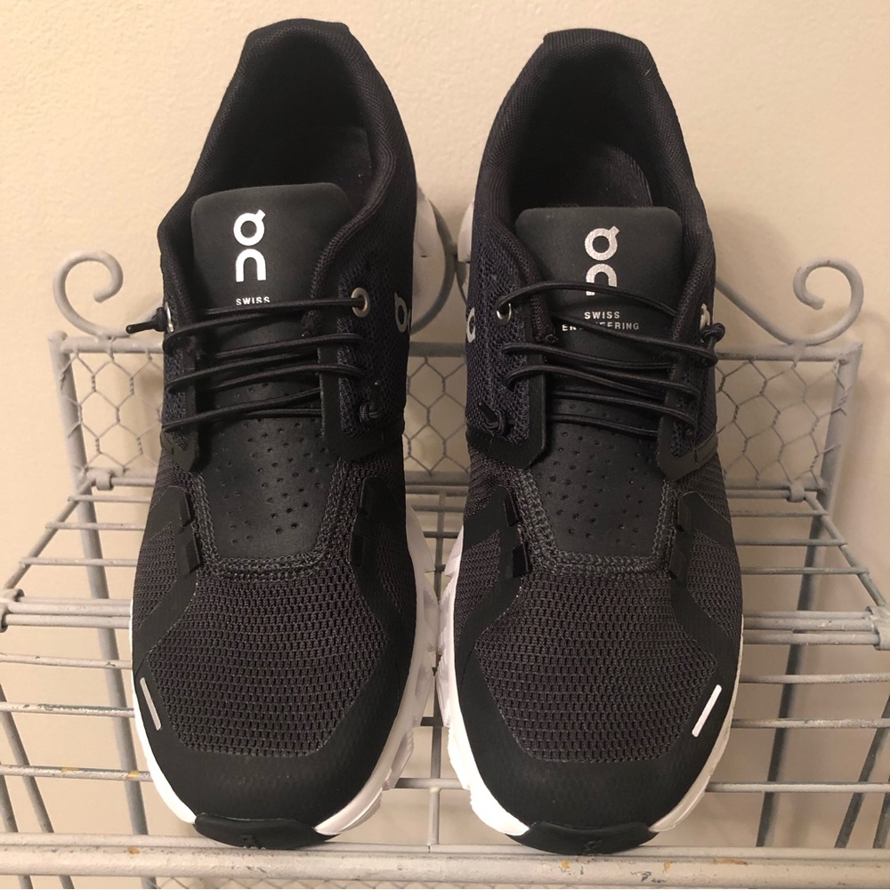 ON Cloud Womens Sneakers  Black White 8